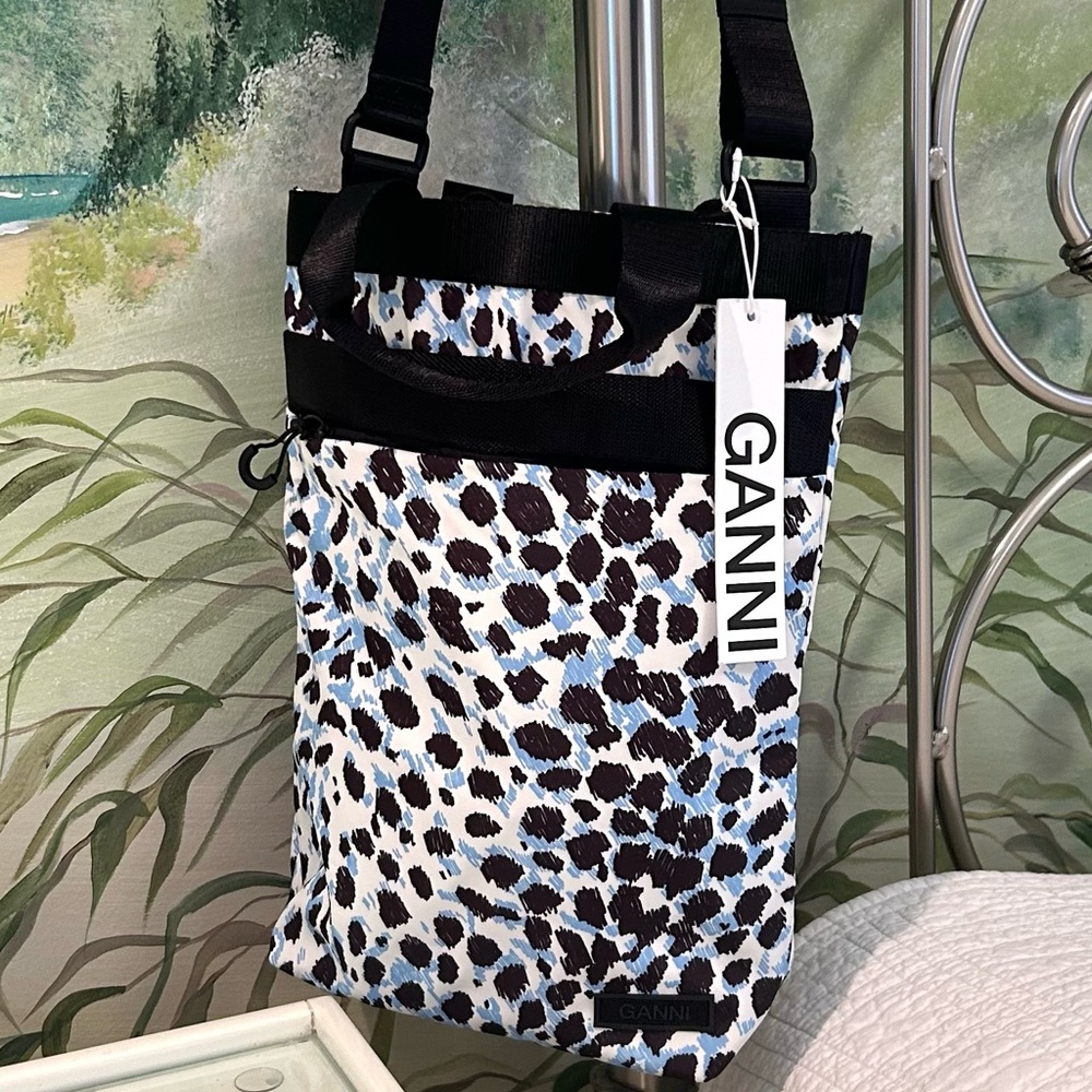 NWT GANNI Black/White/Blue Print Tech Tote/Shoulder Bag. 12”H x 10”W x 3”D